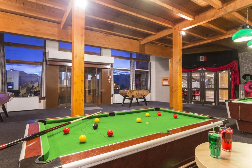 Hotel Club Mmv Les Bergers **** Alpe d'Huez Exterior foto
